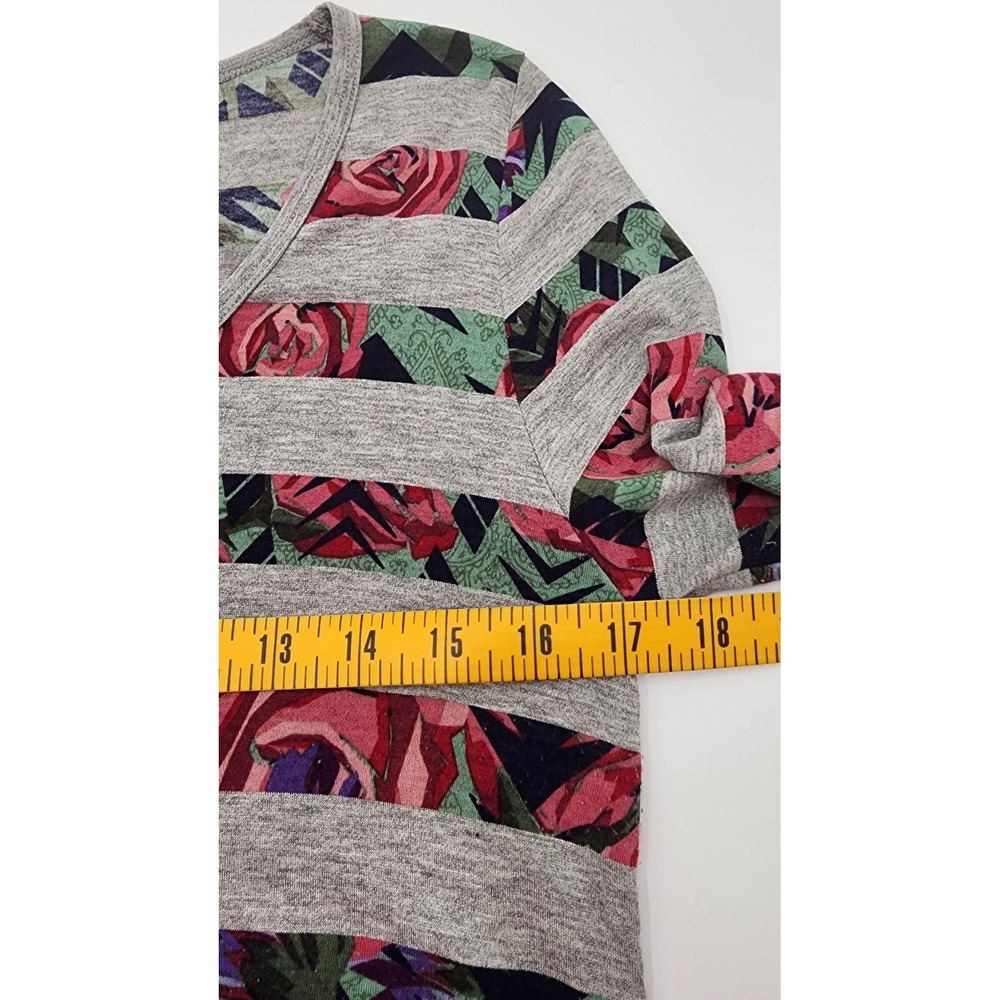 LuLaRoe‎ Gray Rose Floral Stripe Long Sleeve Scoop Neck Top Shirt Size S - Picture 6 of 8